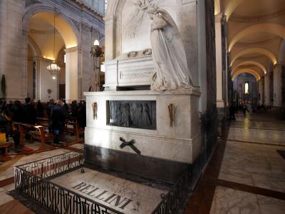 Il monumento funebre di Vincenzo Bellini