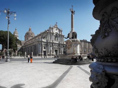 Una vista dalla piazza