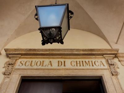 PALAZZO DELL'UNIVERSITA', Scuola di Chimica