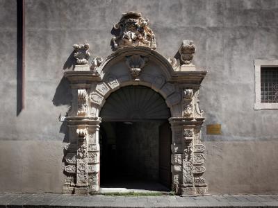 PALAZZO DELLA CULTURA, ingresso monumentale