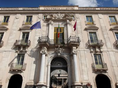 PIAZZA UNIVERSITA', Palazzo San Giuliano